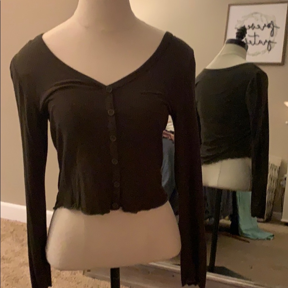 Long sleeve crop top